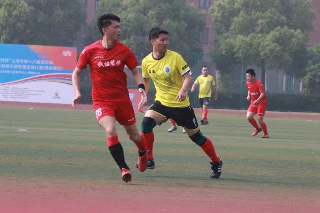 组图：阿根廷加时3-1十人瑞士 各处球迷激动庆祝